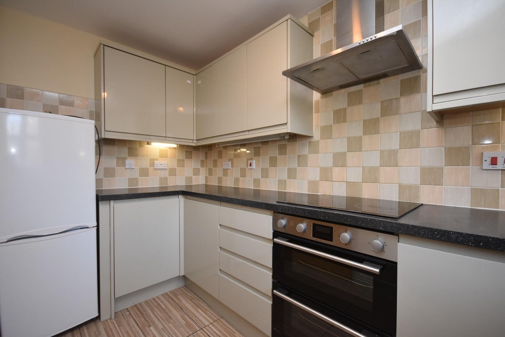 22 Heol Treforys, Penarth, CF64 3RE